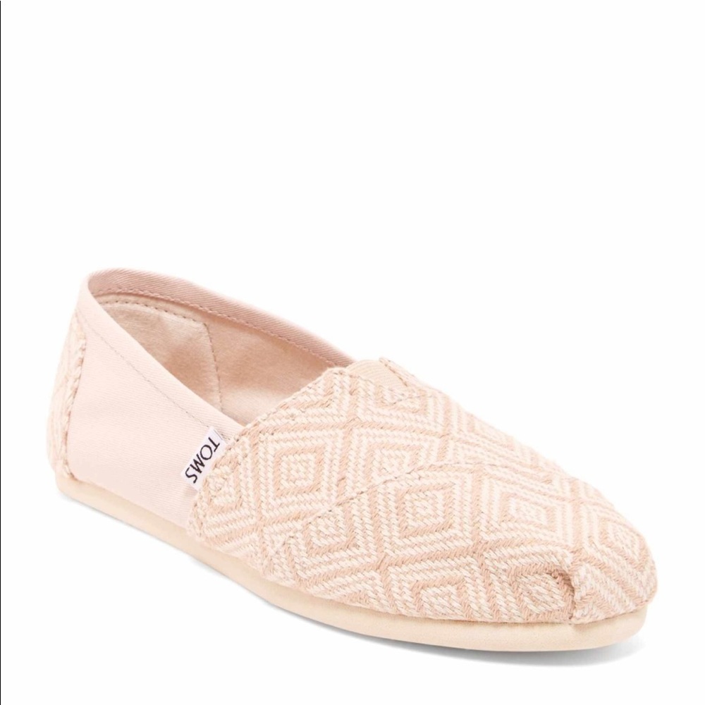 Pink pattern Toms